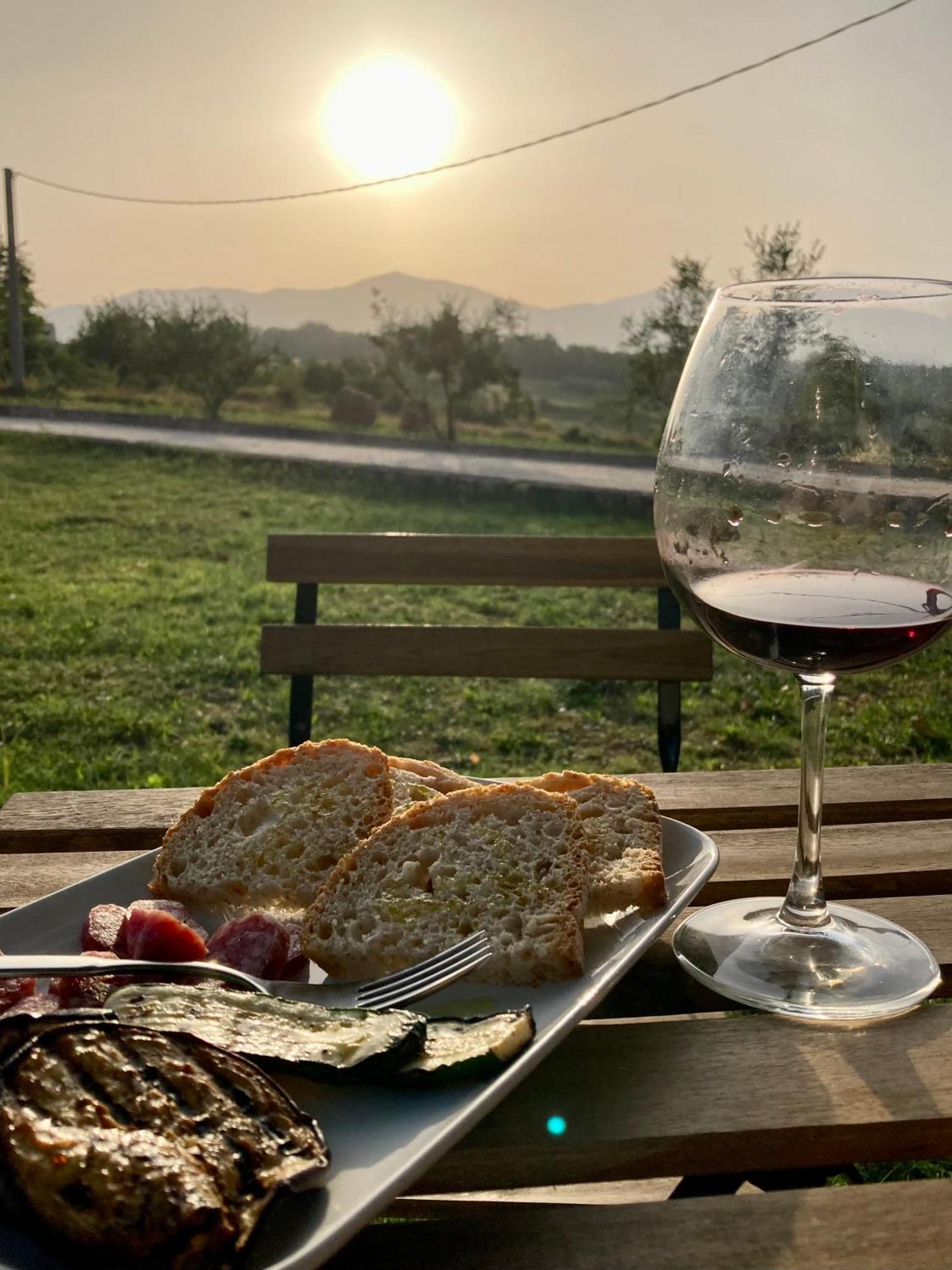 Bed&Breakfast La Ginestra Abbateggio Buitenkant foto